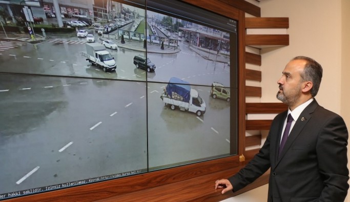 Bursa trafikte 2 yılda 141 şehrin önüne geçti