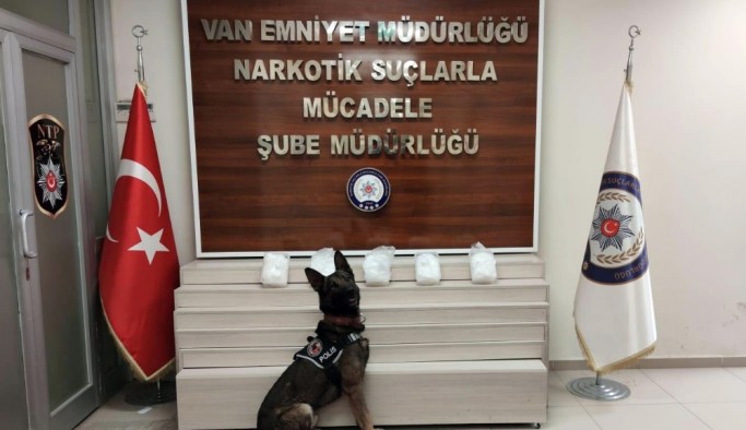 İranlı şahsa ait saklama kaplarından zehir çıktı