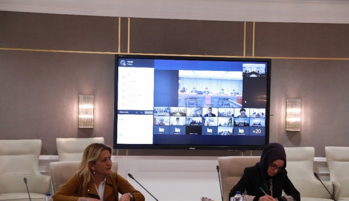 Koronavirüs Bilim Kurulu üyeleri Çin ile video konferans gerçekleştirildi