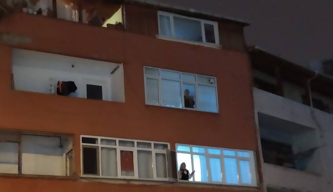 Yatsı ezanı sonrası camilerde dua sesleri yükseldi