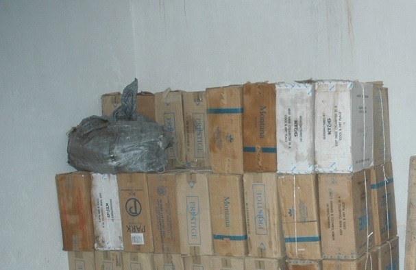 Başkale de 9 bin 150 paket kaçak sigara ele geçirildi.