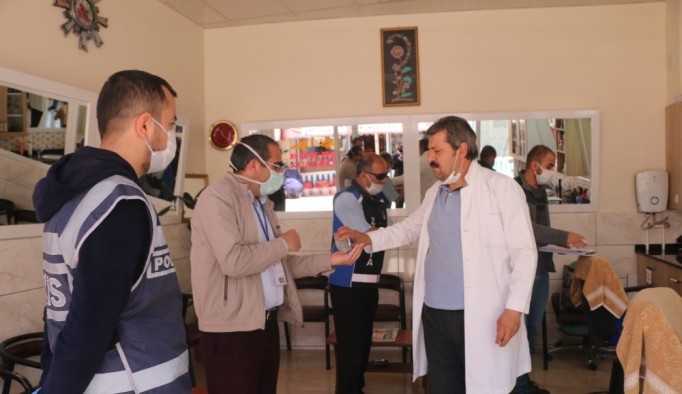 Berber ve güzellik merkezleri denetlendi