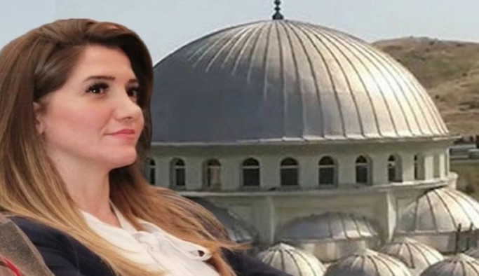 Camilere müzikli saldırıyı paylaşan Banu Özdemir tutuklandı
