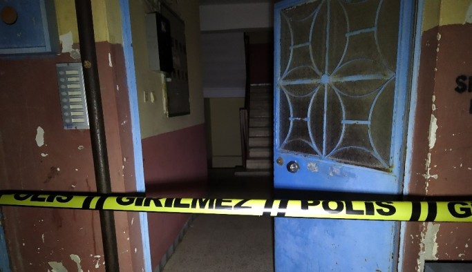 Arnavutköy’de binaya sıkılan ilaçtan 1’i hamile 10 kişi zehirlendi