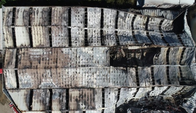 Bursa’daki yangın dehşetinden geriye kalan enkaz havadan görüntülendi