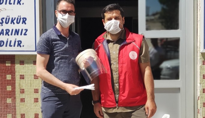 Deneyap Atölyesi’nden maske aparatı