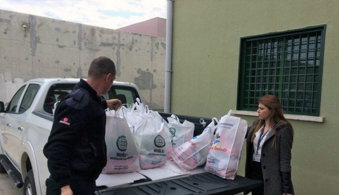 Kadın hükümlülere Bin hijyen paketi