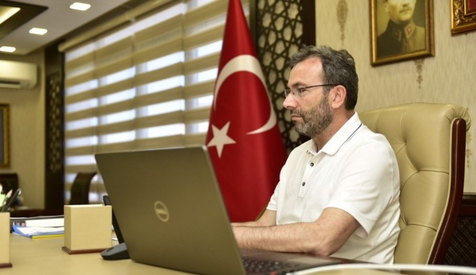 Korona virüsten dolayı zor günler geçiren Novi Pazar’ın Belediye Başkanı Bişevac: “Cumhurbaşkanı Erdoğan’a ilgi ve alakalarından dolayı müteşekkiriz”