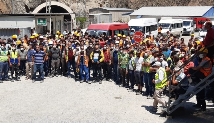 Türkiye’nin en yüksek barajında "Corona" molası
