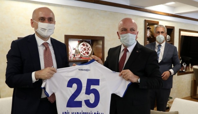 Ulaştırma ve Altyapı Bakanı Karaismailoğlu Büyükşehir’i ziyaret etti