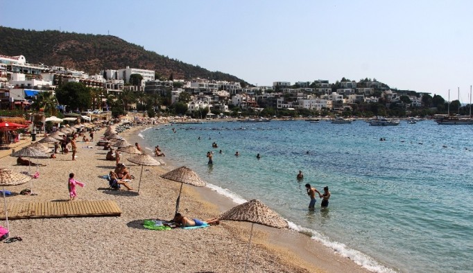 Bodrum sahillerinde yoğunluk azaldı