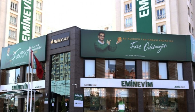 Eminevim yaz sezonunu 925 milyon TL’lik teslimat ile kapattı