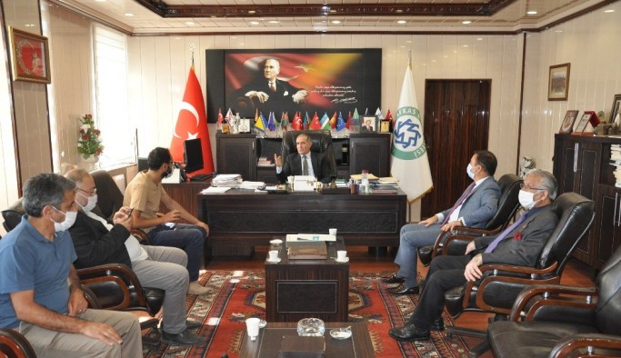 KAÜ Rektörü Prof. Dr. Hüsnü Kapu, basınla buluştu