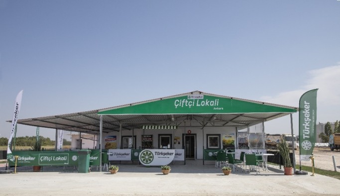 Pancar çiftçisine çay çorba bedava