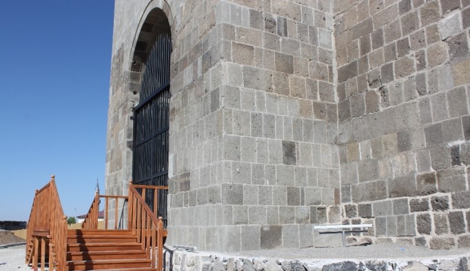 Tarihi Erzurum Kalesi’nin çehresi değişti