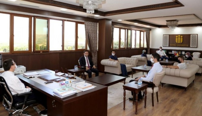 TÜGVA’dan rektöre ziyaret
