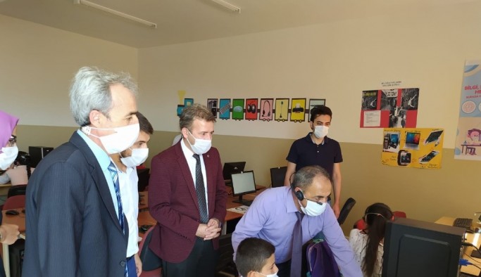 Yunak’ta EBA destek noktaları hizmette