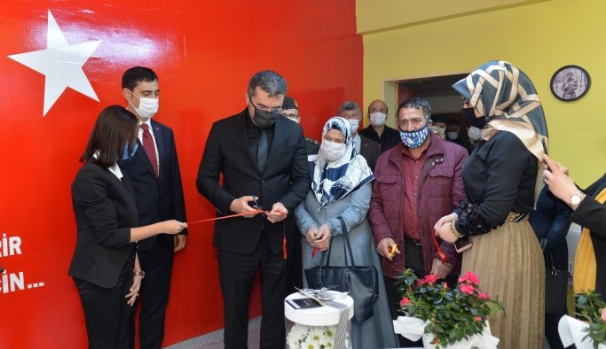 Afrin şehidinin adı öğrenim gördüğü okulun kütüphanesine verildi