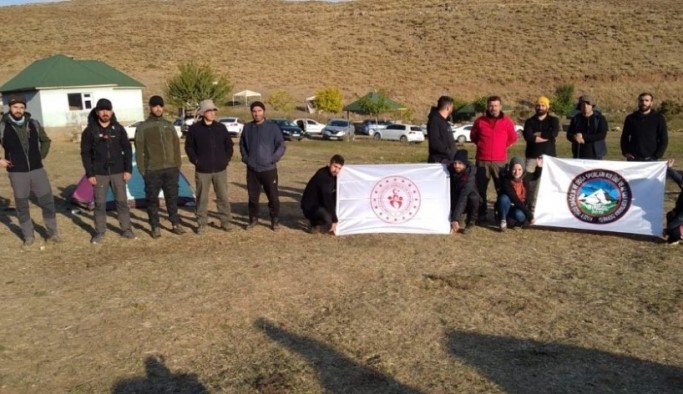 Bingöl’de doğaseverler 2 bin rakımda kamp yaptı