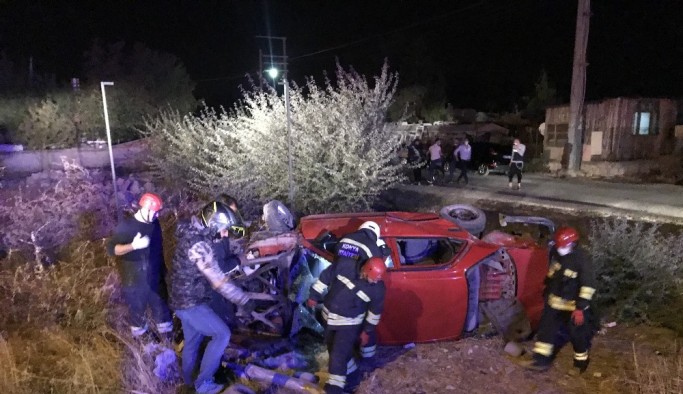 Konya’da 2 otomobil çarpıştı: 9 yaralı