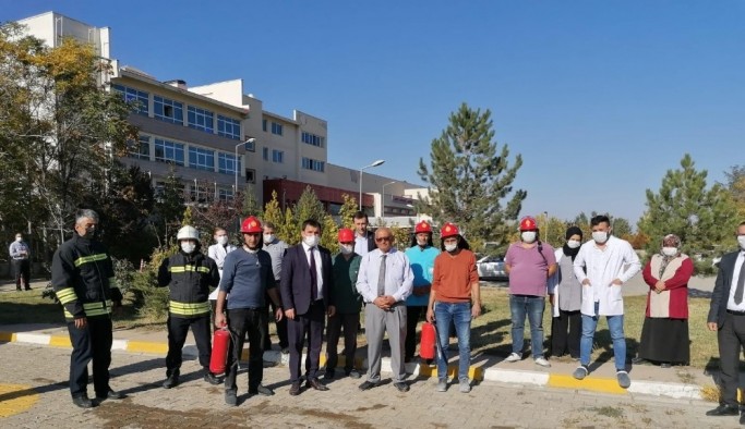 Oltu Devlet Hastanesi’nde yangın tatbikatı