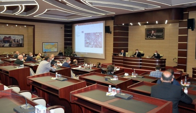 Vali Okay Memiş, Şehir Hastanesi Yolu inşaat çalışmalarını yerinde inceledi