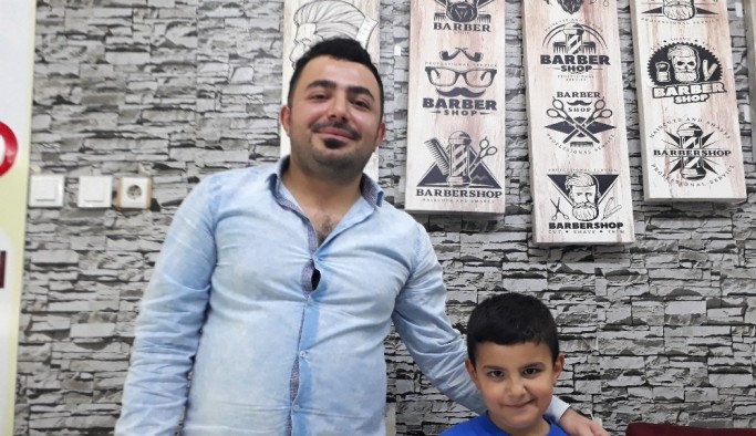 (ÖZEL) Kaldırımda motorcu dehşeti: 6 yaşındaki çocuk ezilmekten son anda kurtuldu