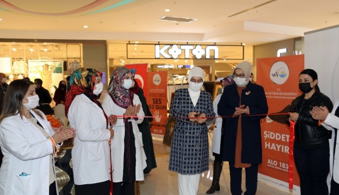 Van’da ‘Kadına Şiddete Hayır’ temalı el emeği sergisi