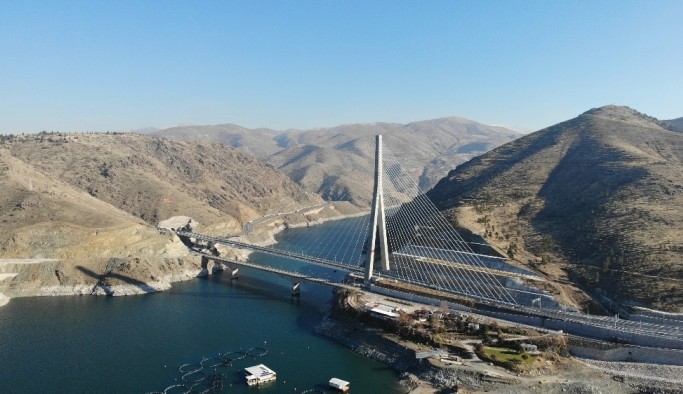 2 bin 400 metre tünelle bağlanan Kömürhan Köprüsü açılışa hazır