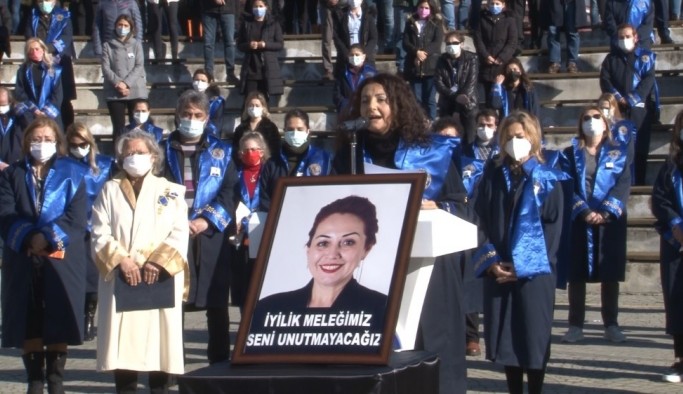 Aylin Sözer için öğretim üyesi olduğu üniversitede anma töreni düzenlendi