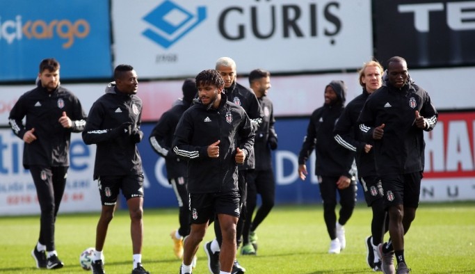 Beşiktaş, Sivasspor maçı hazırlıklarına ara vermeden başladı