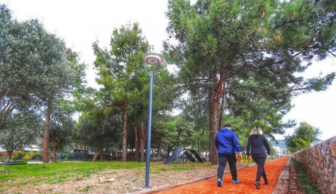 Bodrum Belediyesi'nden can dostlara jest, 'Dost patiler eğitim ve oyun parkı' açıldı