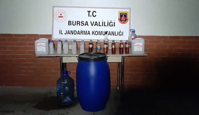 Bursa'da çok miktarda sahte alkol ele geçirildi