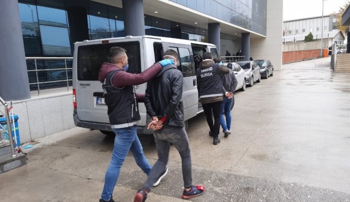 Bursa'da uyuşturucu operasyonu: 4 tutuklu