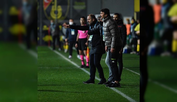 Bursaspor Teknik Direktörü Mustafa Er, kariyerinden bir ilki yaşadı