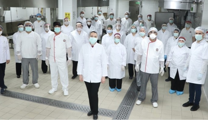Ege Üniversitesi Hastanesi mutfağında "Güvenli Yemek Üretimi" tescillendi