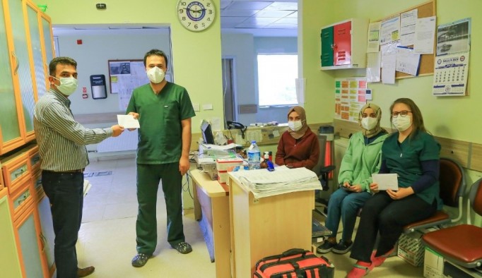 Hadim'de öğrencilerden sağlık çalışanlarına mektup