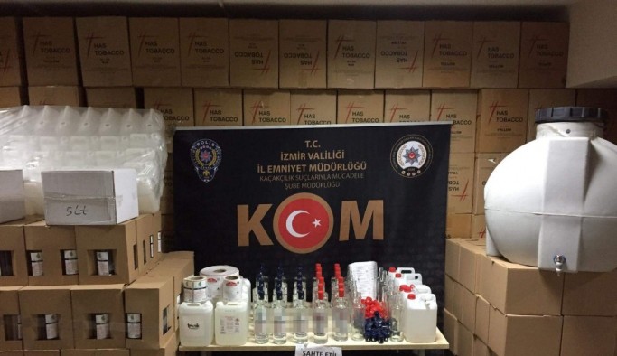 İzmir'de, sahte etil alkol imalatı yapan 7 şahsı yakalandı