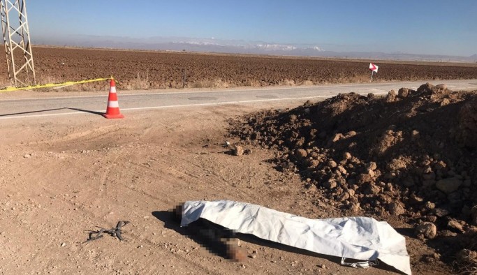 Konya'da devrilen motosikletin sürücüsü hayatını kaybetti