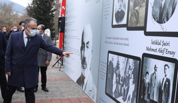 Mehmet Âkif Bursa'da anıldı