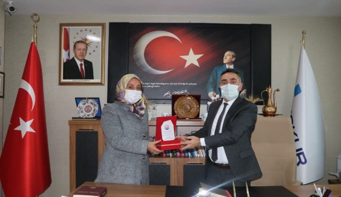 Özel Güzide Bakım Merkezinden Erzurum İŞKUR İl Müdürlüğüne teşekkür plaketi