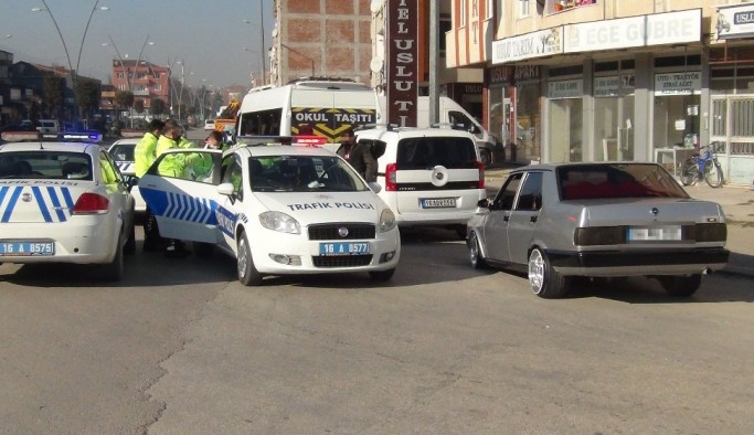 Polisin dur ikazına uymamak pahalıya patladı, 4 bin 500 TL ceza yedi
