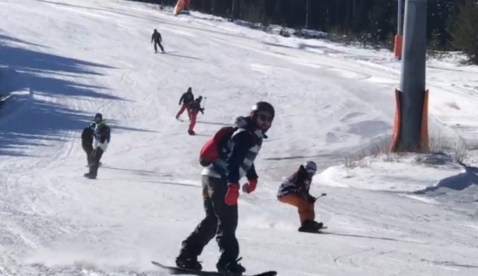 Sarıkamış'ta Covid-19 tedbirleri ile kayak sezonu açıldı