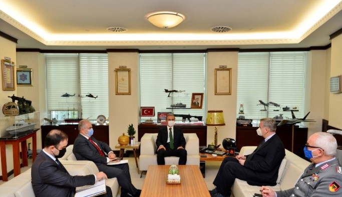 Savunma Sanayii Başkanı Demir, Almanya Büyükelçisi Schulz ve Ateşe Jordan ile görüştü
