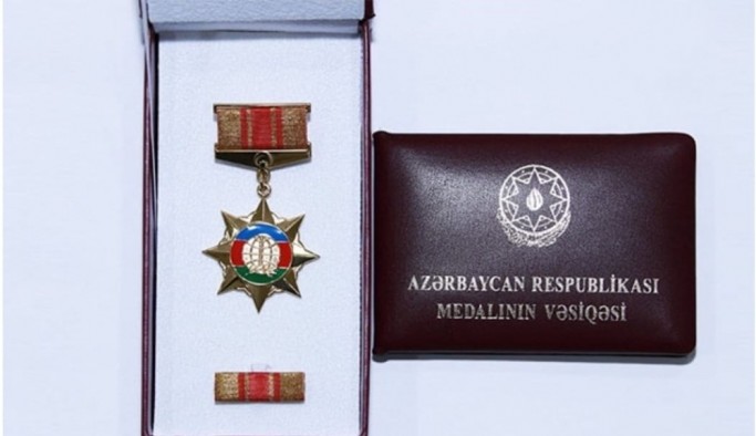 Serdar Ünsal, Azerbaycan Cumhurbaşkanlığınca madalya ile ödüllendirildi