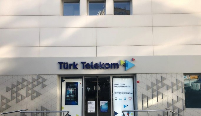 Türk Telekom'un İstanbul Gayrettepe ile Ümraniye Müşteri Merkezi yenilendi