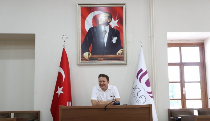 Urla Kaymakamı ve Belediye Başkan Vekili Önder Can'ın görev yeri değişti
