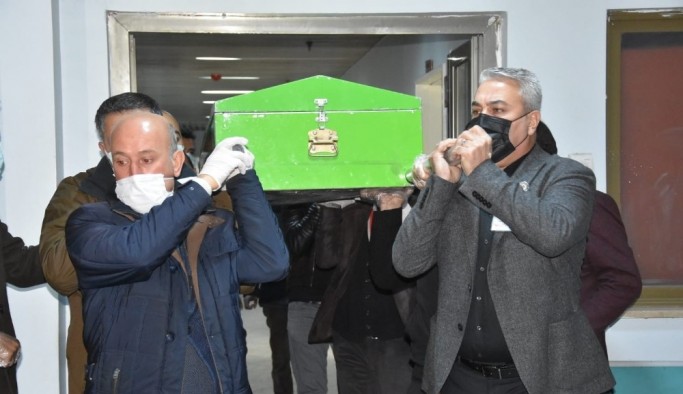 Van'da tedavi görün doktor korona virüsten hayatını kaybetti