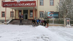 Aşkale'de karla mücadele çalışmaları