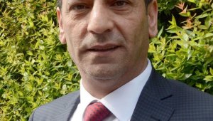 Barlak: 'Gazetecilik aşkla yürümektir'